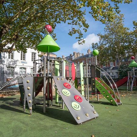 Danton Renaissance - F2 rénové - Tout équipé Le Havre Esterno foto