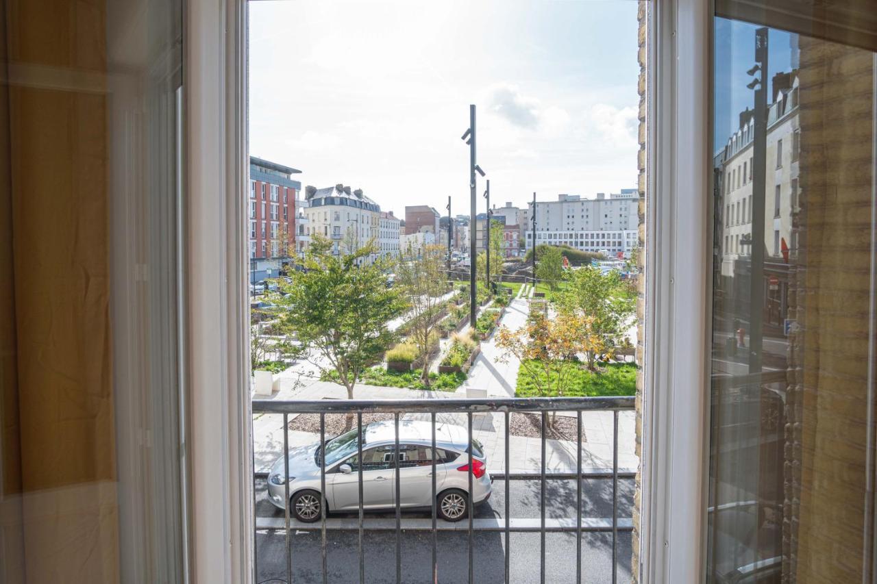 Danton Renaissance - F2 rénové - Tout équipé Le Havre Esterno foto